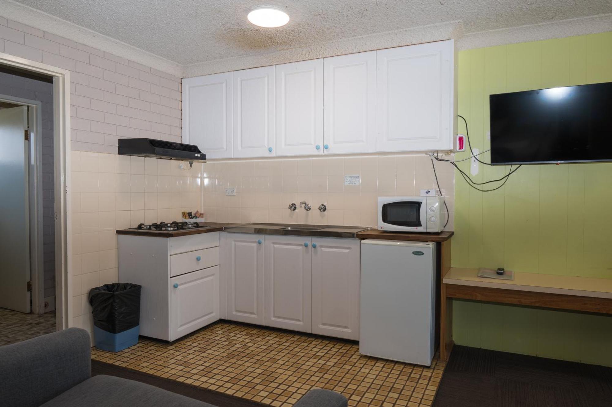 Tumut Valley Motel Pet Friendly Dış mekan fotoğraf
