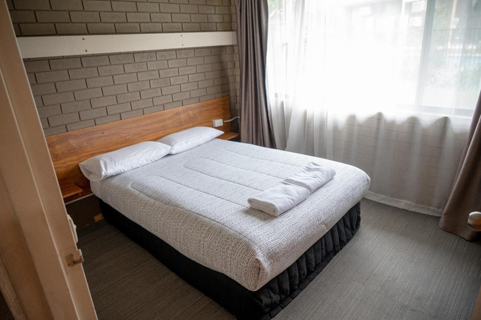 Tumut Valley Motel Pet Friendly Dış mekan fotoğraf